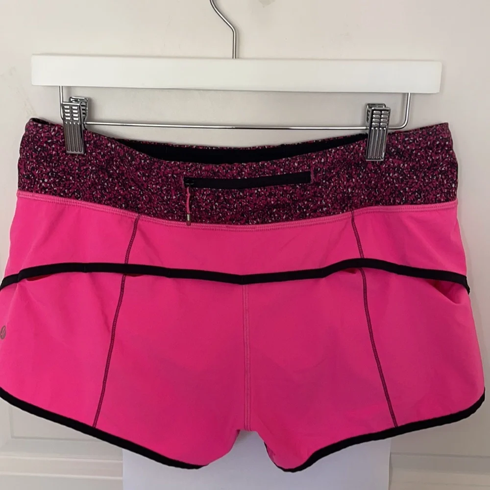 Lululemon Run: Speed Short Raspberry Glo Light 6